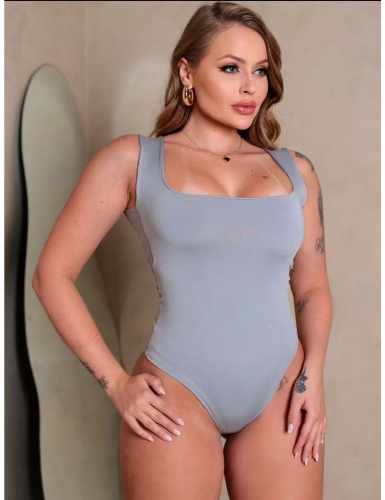 Body collant regata — decote quadrado com forro